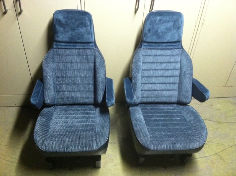 Scored a Set of Blue Gen1 Seats! Chevy Astro and GMC Safari Forum